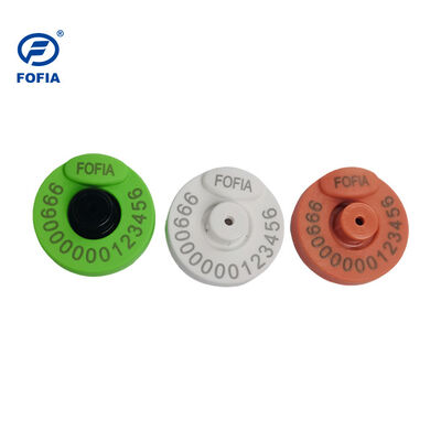 FOFIA 새로운 RFID 전자 귀 태그 TPU 플라스틱 134.2KHz 주파수 17cm 읽기 거리 소와 양을위한 완전한 ICAR 인증서